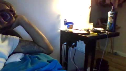 Snapshot of daddydickxm chatting on March 7, 8:00 am daddydickxm online show from March 7, 8:00 am