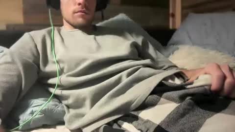 Leo online show from February 2, 9:40 am