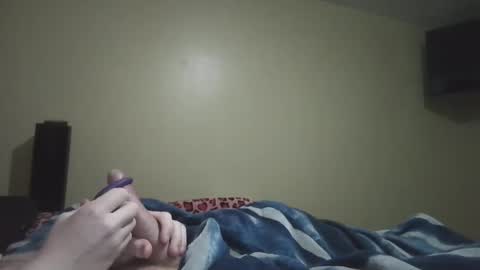 Snapshot of daddyiscumming690 chatting on April 1, 1:01 pm daddyiscumming690 online show from April 1, 1:01 pm