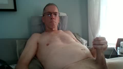 daddyluvssmoothies online show from June 7, 4:55 pm