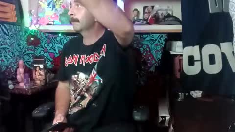 Snapshot of daddymill98 chatting on October 21, 7:31 am daddymill98 online show from October 21, 7:31 am