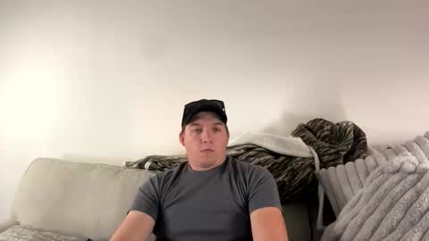 Snapshot of daddynsunshine chatting on May 11, 12:38 am daddynsunshine online show from May 11, 12:38 am