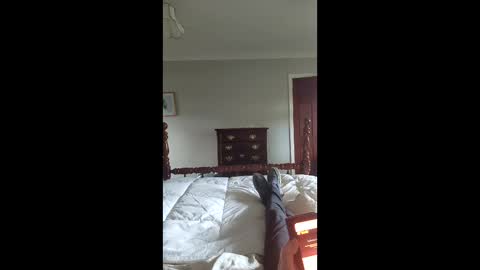 Snapshot of daddys_here_x chatting on January 17, 10:42 am daddys_here_x online show from January 17, 10:42 am