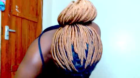 Snapshot of daddys_naughtyslut chatting on February 21, 11:39 pm tee online show from February 21, 11:39 pm