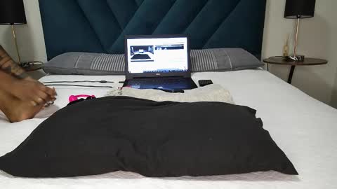 daddyslittleebony online show from January 11, 8:25 pm