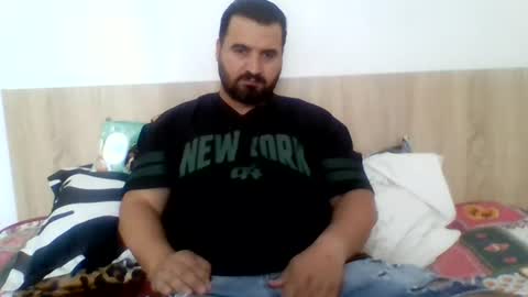 Snapshot of daddyy000018 chatting on July 10, 11:46 am daddyy000018 online show from July 10, 11:46 am