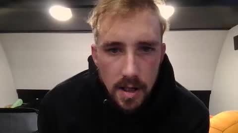 Snapshot of dadgoeswild chatting on December 20, 3:47 am DadGoesWild online show from December 20, 3:47 am