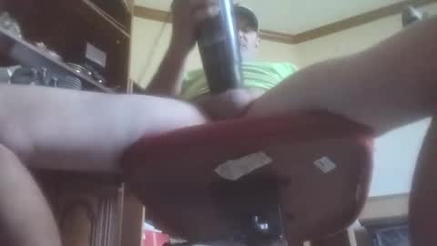 Snapshot of dadsfreedickrides chatting on October 3, 7:44 pm dadsfreedickrides online show from October 3, 7:44 pm