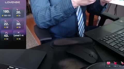 Snapshot of dadssecret69 chatting on June 11, 2:59 pm DadsSecret online show from June 11, 2:59 pm