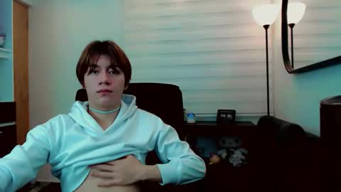 Snapshot of dae_lune chatting on March 19, 10:14 pm dae_lune online show from March 19, 10:14 pm