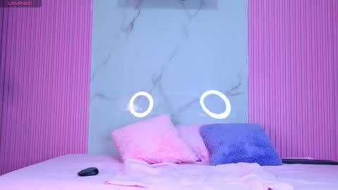 Dafne  online show from November 10, 2:38 pm