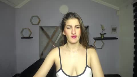 Dafne Castro online show from September 28, 10:31 am