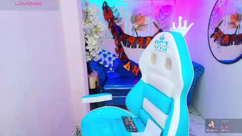 dafne huges online show from November 2, 12:40 pm