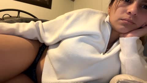 Dafne  27 Cory-24  online show from January 12, 11:50 am