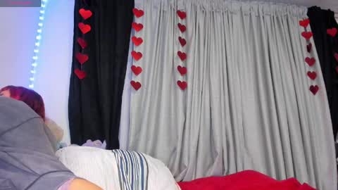 Snapshot of dafnne__hall chatting on May 2, 12:59 am Dafnne online show from May 2, 12:59 am