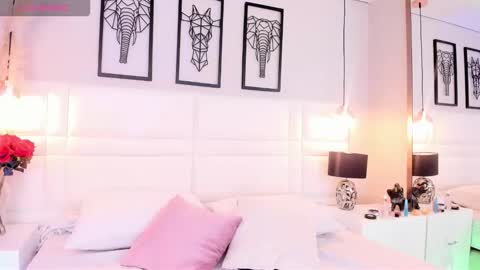 Dafnne online show from October 18, 7:03 pm