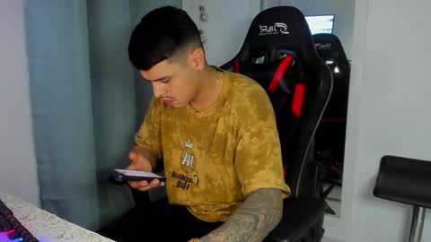 my name is Jhon and I live in colombia online show from October 22, 3:07 am