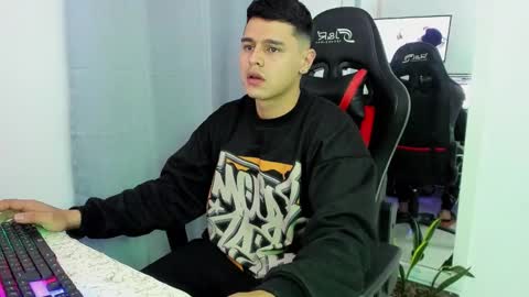 my name is Jhon and I live in colombia online show from November 4, 4:11 am