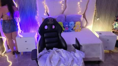 dahia  online show from April 5, 3:36 am