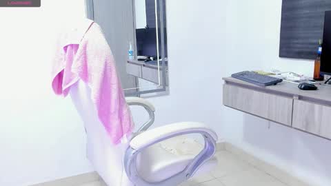 Dahian  online show from September 13, 12:05 pm