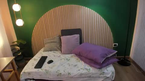 Snapshot of dahianeconnor chatting on November 25, 11:32 am Dahiane Connor online show from November 25, 11:32 am