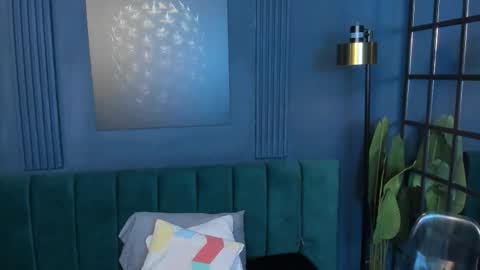 Snapshot of dahianeconnor chatting on December 5, 11:30 am Dahiane Connor online show from December 5, 11:30 am