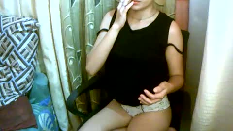 Snapshot of dahlia_123 chatting on December 4, 10:46 am Im Dahlia online show from December 4, 10:46 am