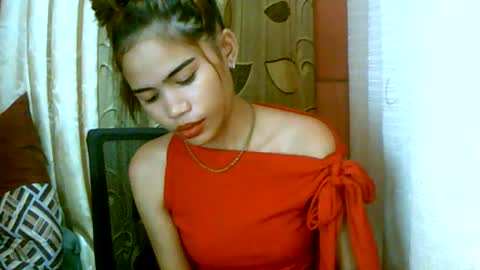 Snapshot of dahlia_123 chatting on December 14, 1:59 pm Im Dahlia online show from December 14, 1:59 pm