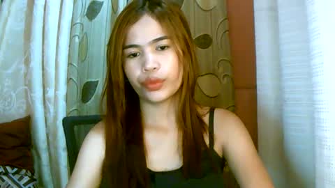 Snapshot of dahlia_123 chatting on January 31, 8:43 am Im Dahlia online show from January 31, 8:43 am