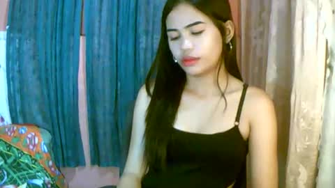 Im Dahlia online show from May 9, 10:42 am