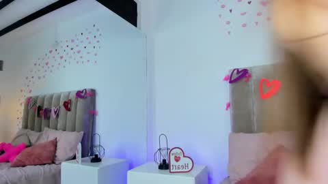 Dahlia online show from February 14, 8:48 pm