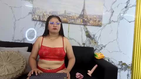 dahlia_vera11_aws online show from October 4, 3:59 am