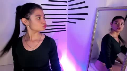 Snapshot of dahliacielo chatting on May 30, 12:46 pm Dahlia Cielo online show from May 30, 12:46 pm