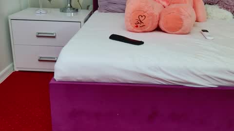 Snapshot of daiana_kimberly chatting on February 26, 5:06 am Daiana Kimberly online show from February 26, 5:06 am