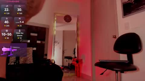  D A I L A  online show from February 19, 9:22 pm