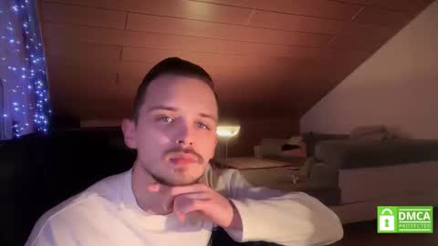 Snapshot of daimon_hall chatting on February 13, 12:13 am Daimon  online show from February 13, 12:13 am