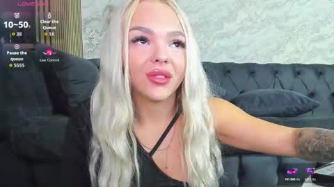 DaIsy Abby online show from October 12, 6:07 pm