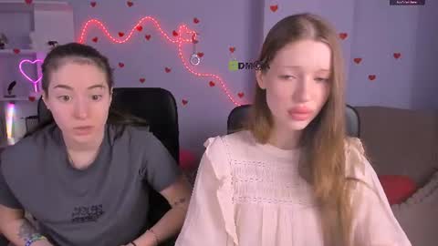 Snapshot of daisy_baby_ chatting on June 17, 5:43 am daisy online show from June 17, 5:43 am