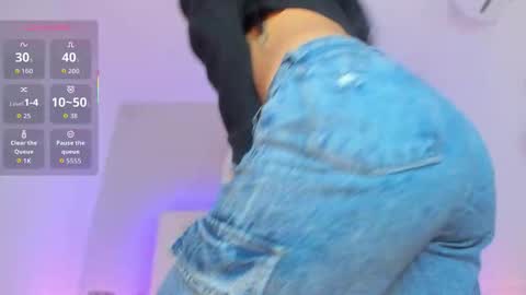 Daisy online show from October 13, 3:23 pm