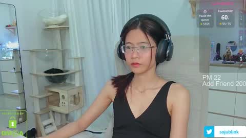 Snapshot of daisybean chatting on November 15, 8:00 am Daisy online show from November 15, 8:00 am