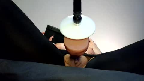 Daisy Wylde online show from November 17, 2:01 pm