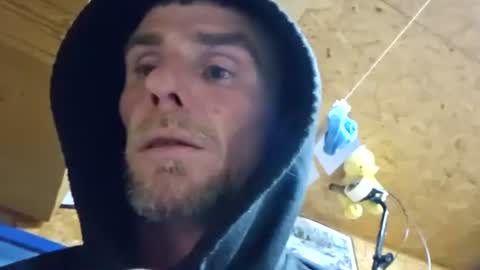 Snapshot of daiwants2fku chatting on December 17, 1:38 pm dave online show from December 17, 1:38 pm