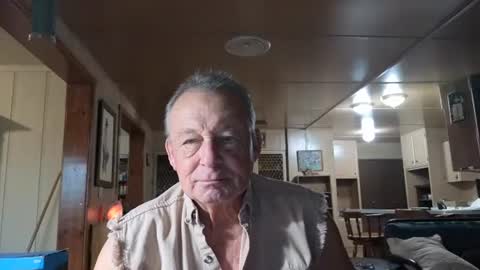 Snapshot of dakit2 chatting on November 14, 3:33 pm dakit online show from November 14, 3:33 pm