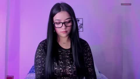 dakostelee1_ online show from February 23, 3:09 pm