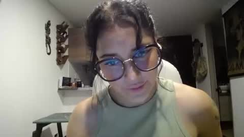 Snapshot of dakota01_ chatting on December 17, 9:07 am IG dakotasofiaa online show from December 17, 9:07 am