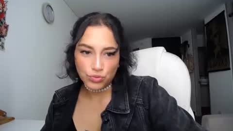 Snapshot of dakota01_ chatting on January 18, 9:55 pm IG dakotasofiaa online show from January 18, 9:55 pm