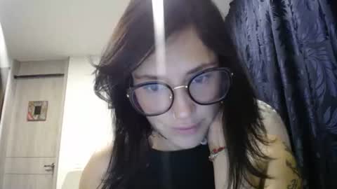 Snapshot of dakota01_ chatting on March 5, 1:42 am IG dakotasofiaa online show from March 5, 1:42 am