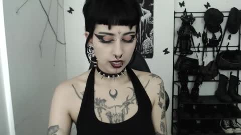 Snapshot of dakota_krall_ chatting on October 16, 11:55 am dakota online show from October 16, 11:55 am