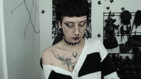 Snapshot of dakota_krall_ chatting on November 20, 4:56 am dakota online show from November 20, 4:56 am