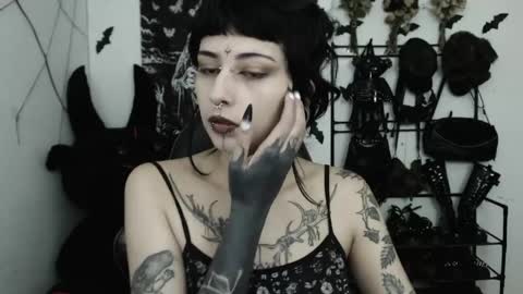 Snapshot of dakota_krall_ chatting on May 23, 2:17 am dakota online show from May 23, 2:17 am